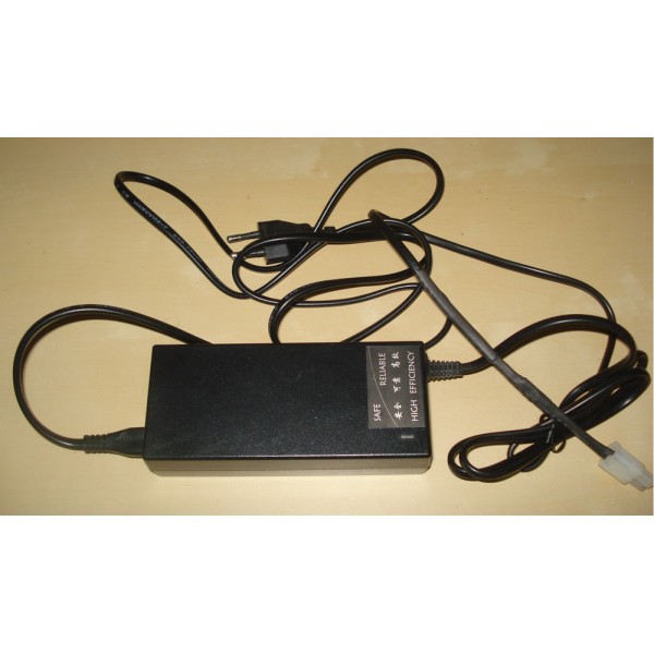 Laddare för 12V 6.6Ah LiFePO4 batteri