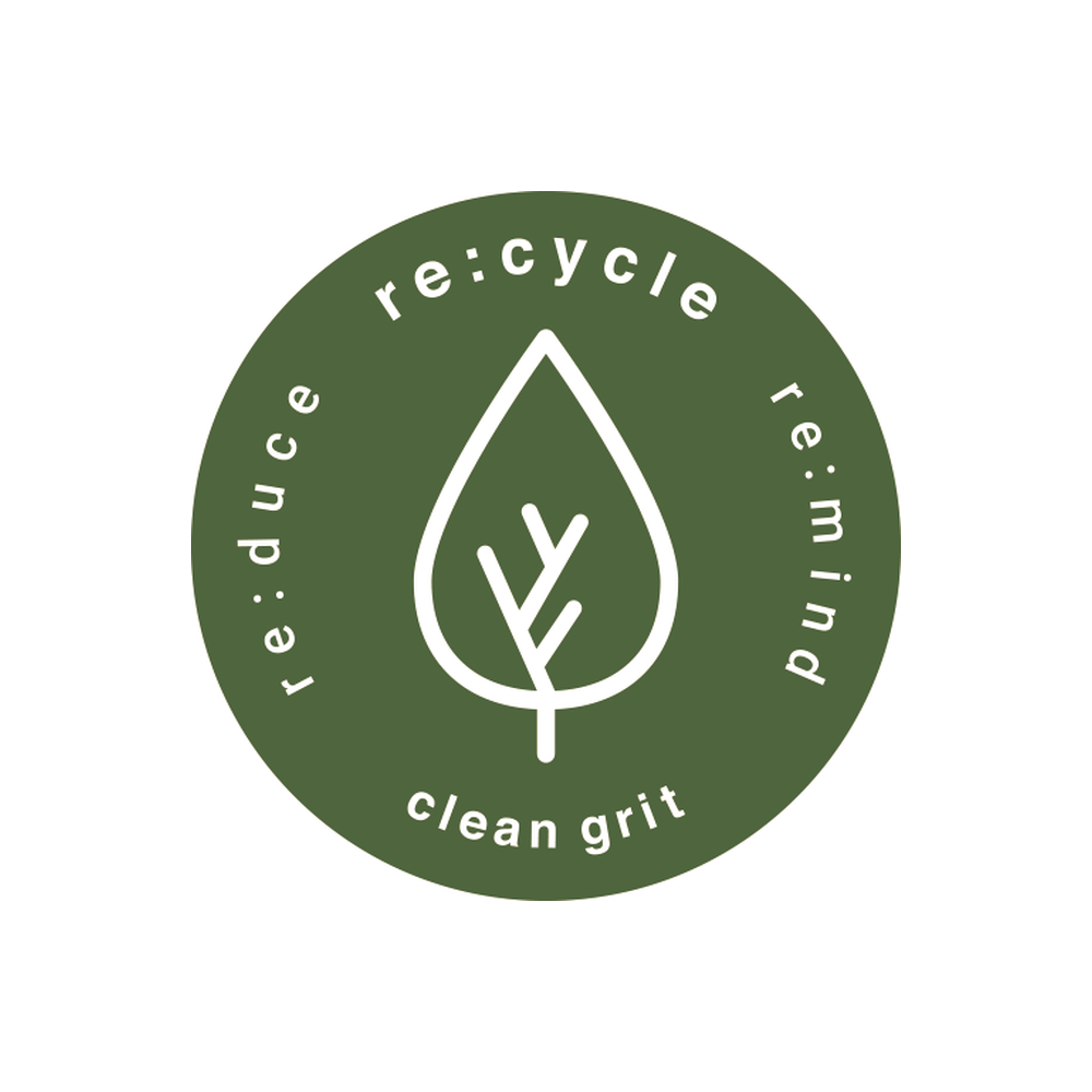 Alle unsere Clean Grit-Kleidungsstücke bestehen zu mindestens 50% aus recycelten Stoffen.