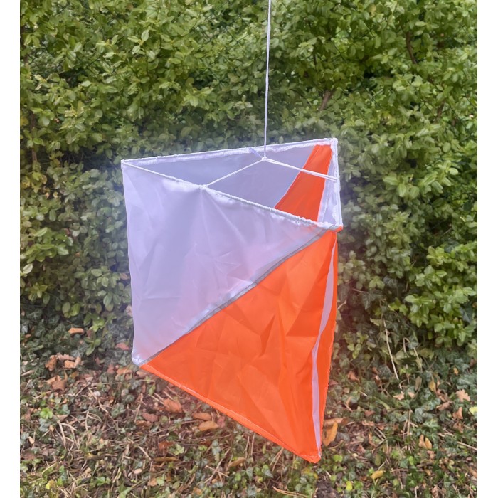 Orientierungslauf-Postenschirm reflektierend 30x30cm Set (10 Stück)